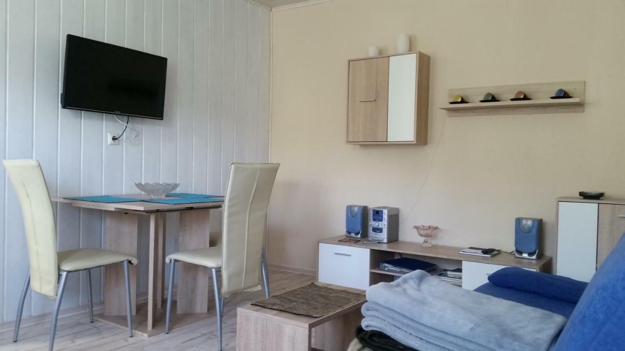 Ferienwohnung "Am Weinberg" Бад-Шмидеберг Экстерьер фото